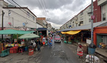 Agua Purificada “Cristalina” Y “Vending De Hielo” Servicio Las 24 Hrs.