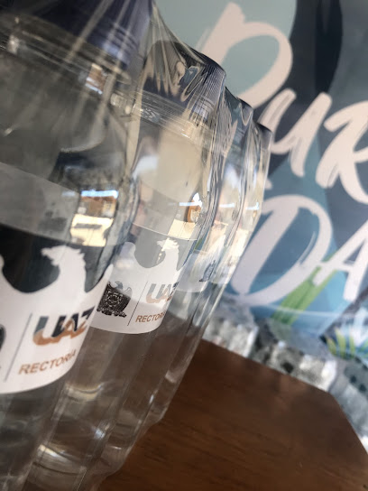 Pura Vida, Agua Purificada Y Alcalina